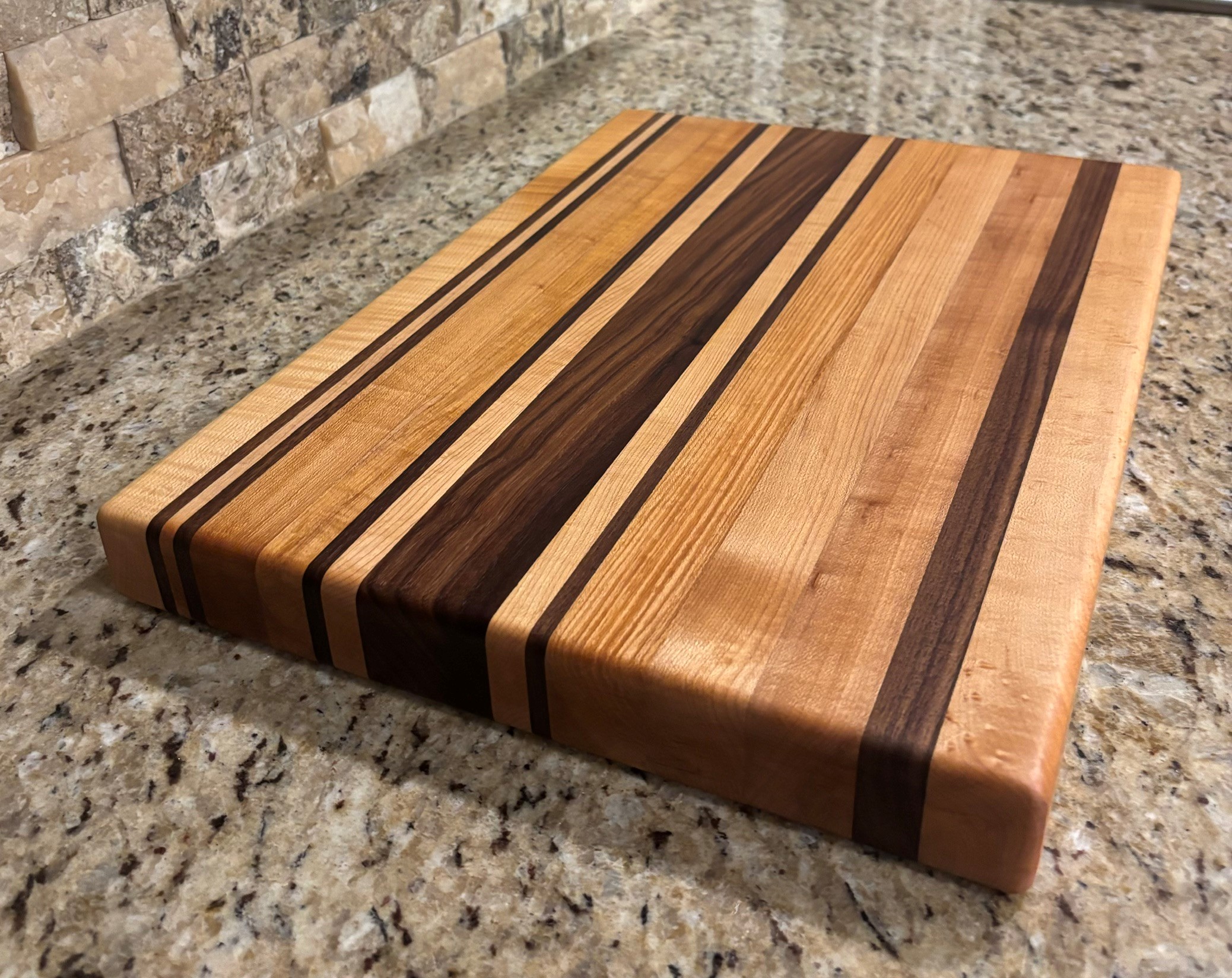 Rock Maple & Walnut Chopping Block - Image 2